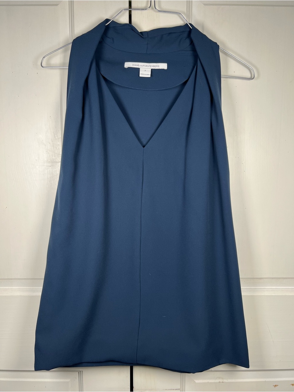 Diane Von Furstenberg (DVF) V-Neck Sleeveless Top Navy Blue Size SP
